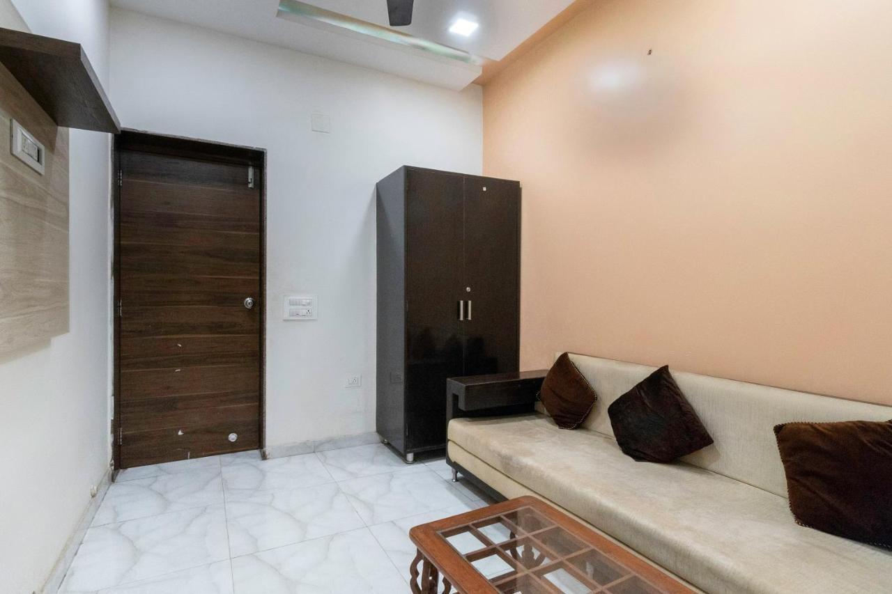 Oyo 13535 Aakash Hotel Ahmedabad Exterior photo